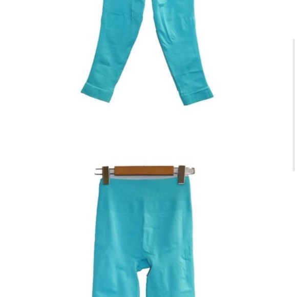 Lululemon 🍋 Zone In Crop (21") Peacock Blue Leggings - Picture 5 of 8